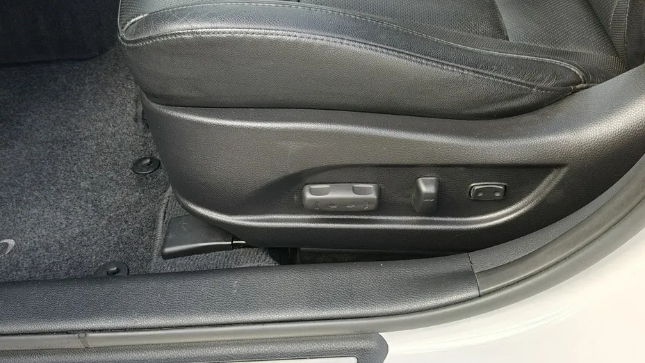 HYUNDAI i40 -