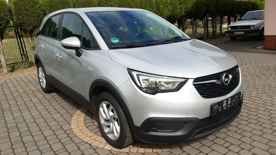 OPEL Crossland X -