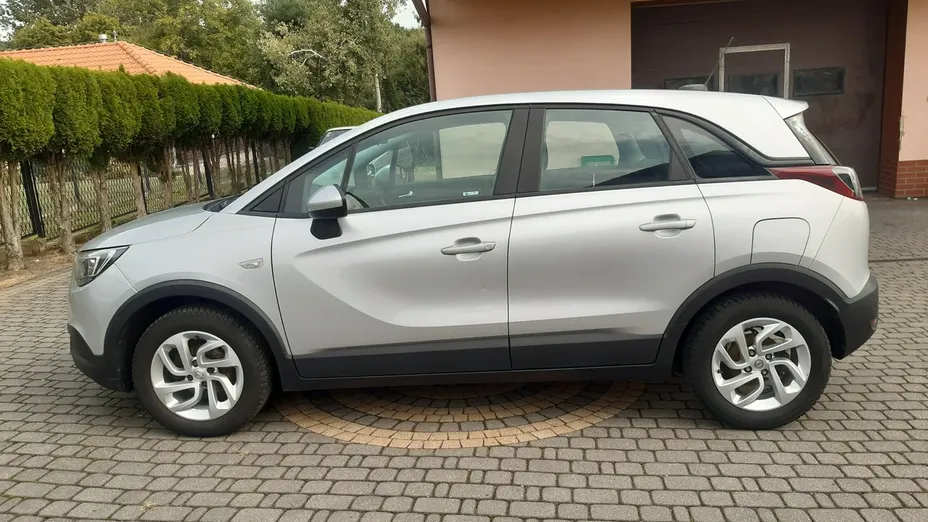 OPEL Crossland X -