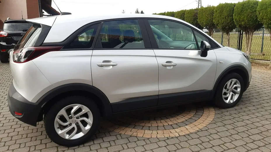 OPEL Crossland X -