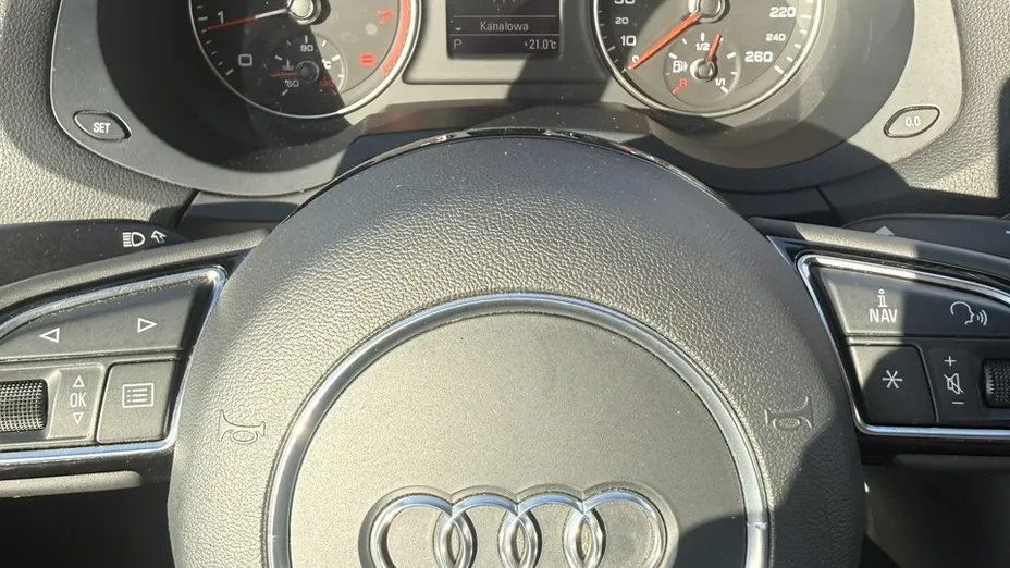 AUDI Q3 -