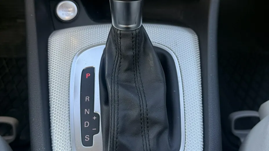 AUDI Q3 -