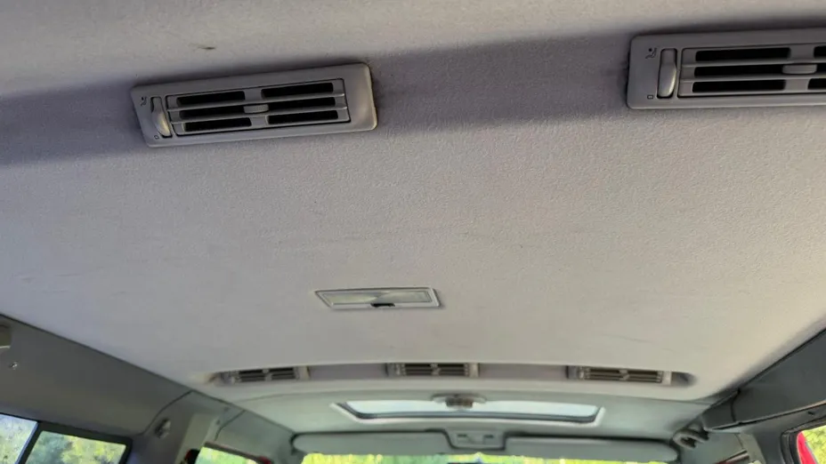 VOLKSWAGEN Multivan -