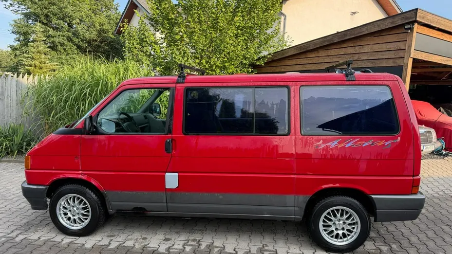 VOLKSWAGEN Multivan -