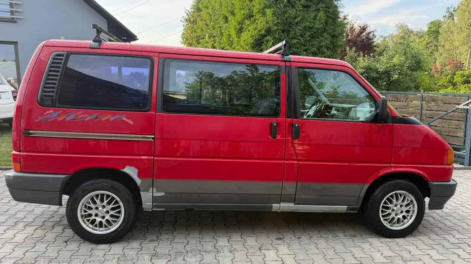 VOLKSWAGEN Multivan -