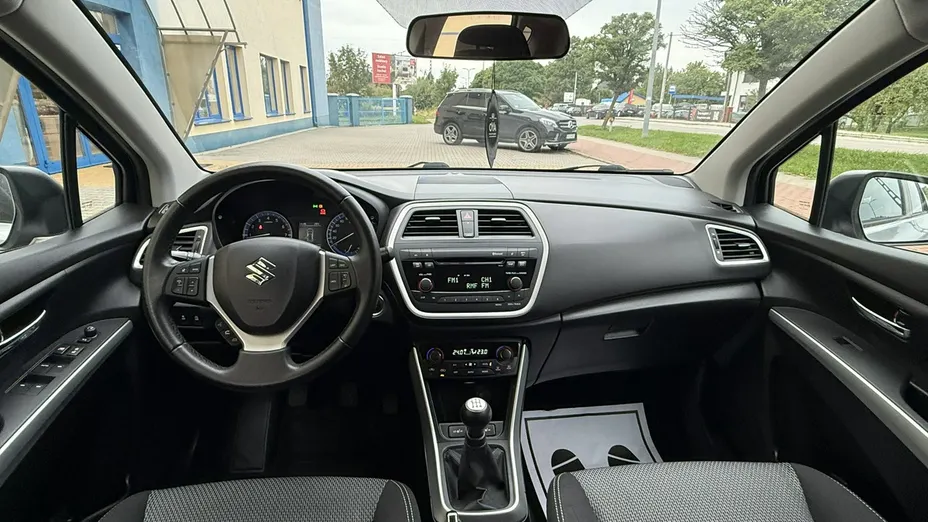 SUZUKI S-Cross -