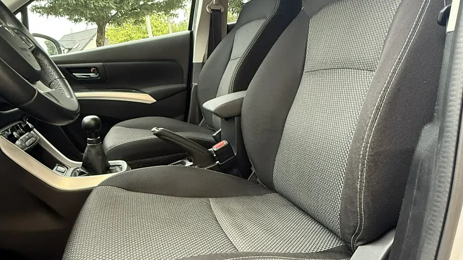 SUZUKI S-Cross -