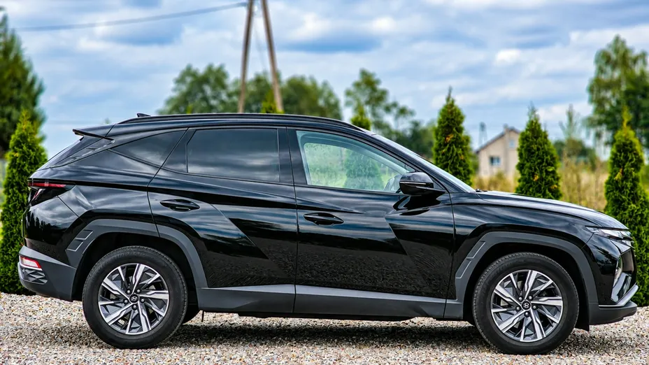 HYUNDAI Tucson -