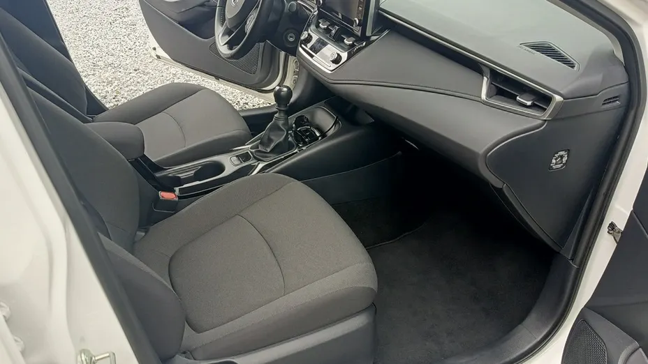 TOYOTA Corolla -