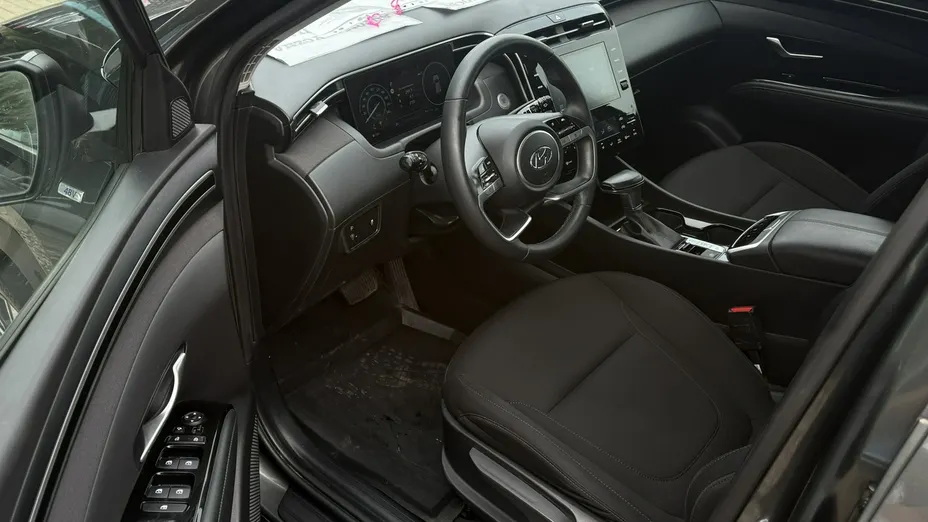 HYUNDAI Tucson -