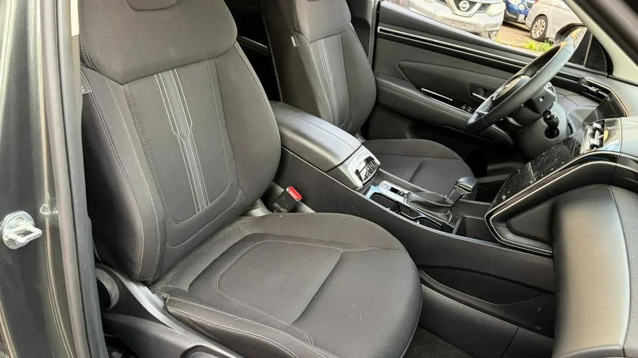 HYUNDAI Tucson -