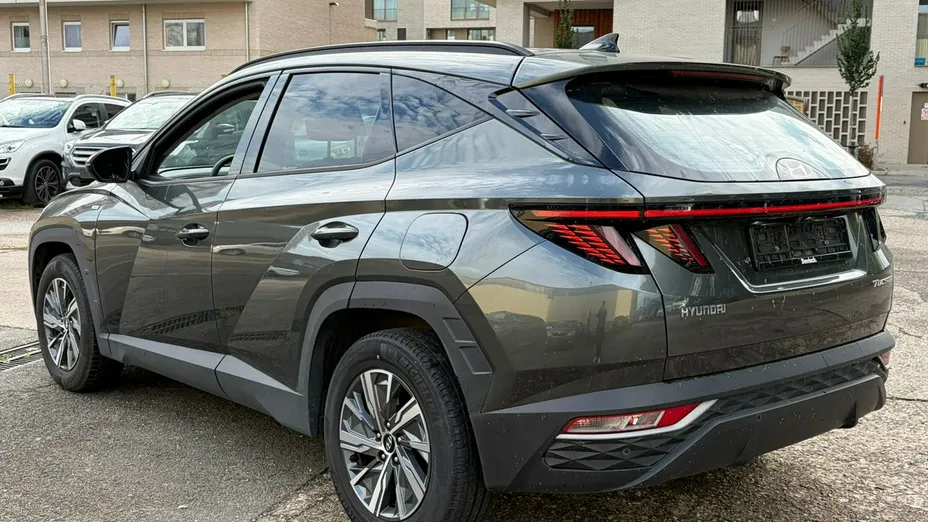 HYUNDAI Tucson -