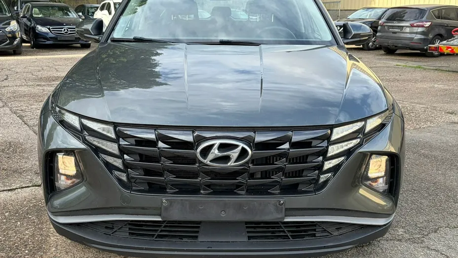 HYUNDAI Tucson -