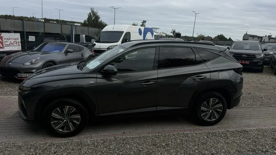 HYUNDAI Tucson -