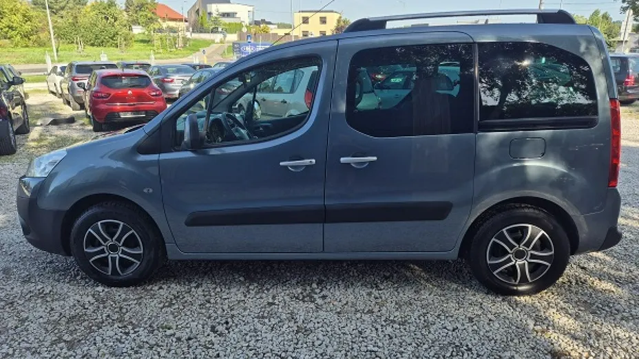 PEUGEOT Partner -
