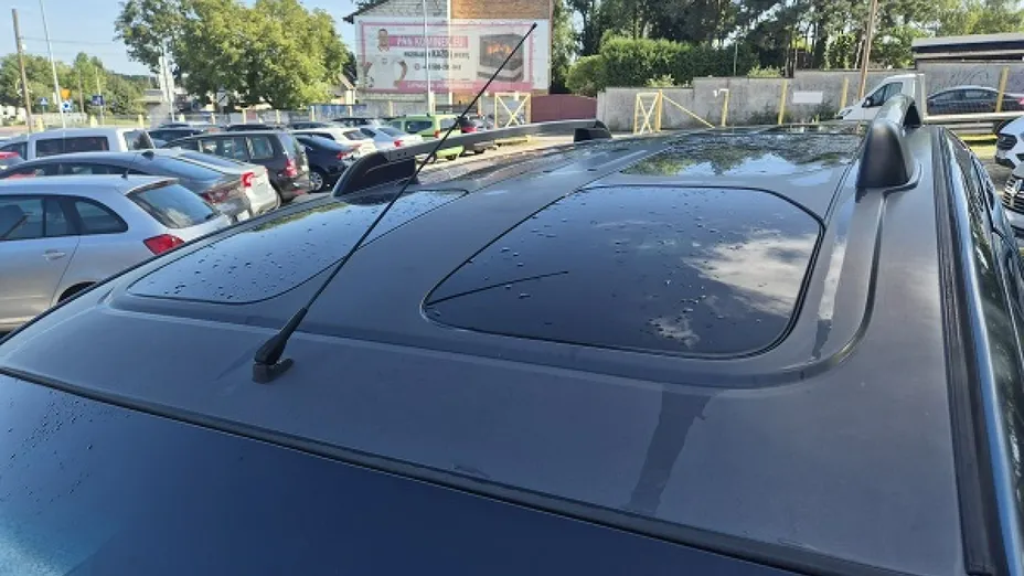 PEUGEOT Partner -