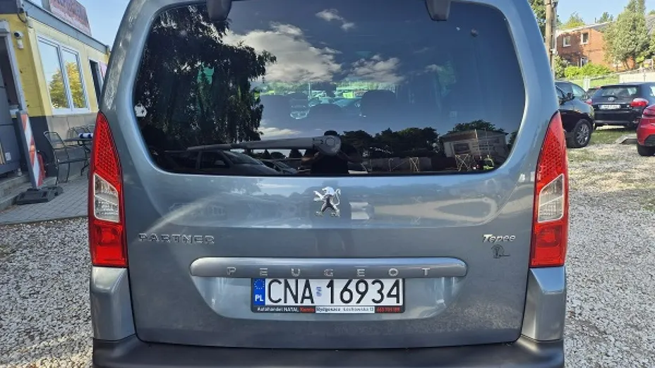 PEUGEOT Partner -