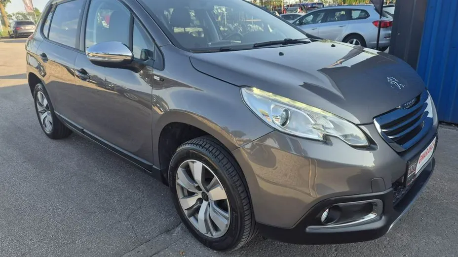 PEUGEOT 2008 -