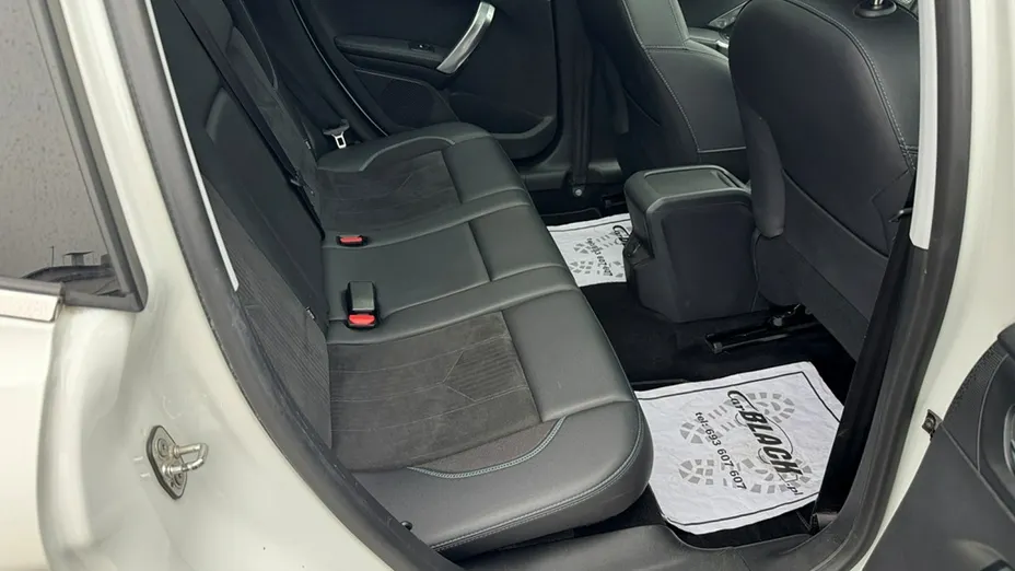 PEUGEOT 2008 -