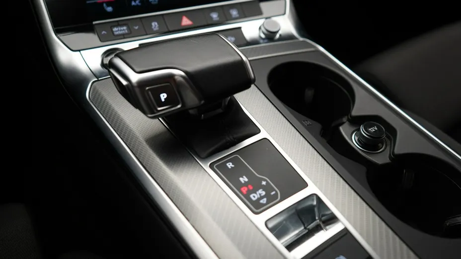 AUDI A6 Avant -