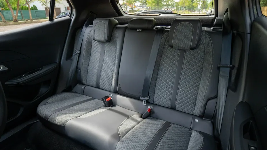 PEUGEOT 2008 -