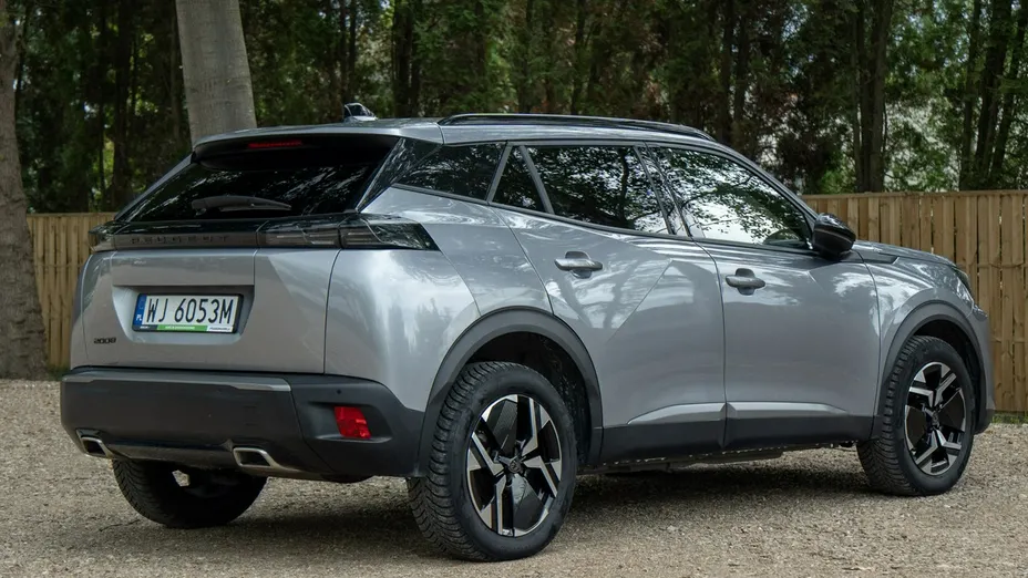PEUGEOT 2008 -
