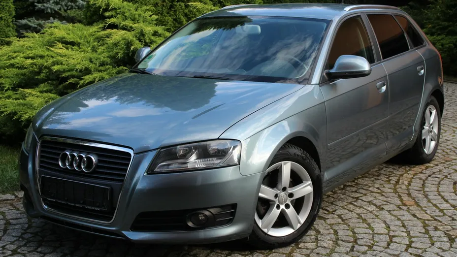AUDI A3 Sportback -
