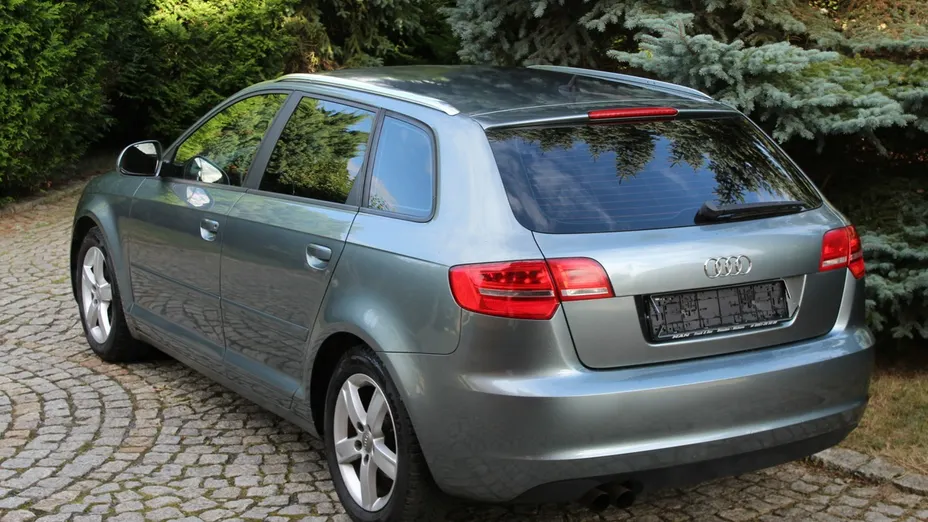 AUDI A3 Sportback -