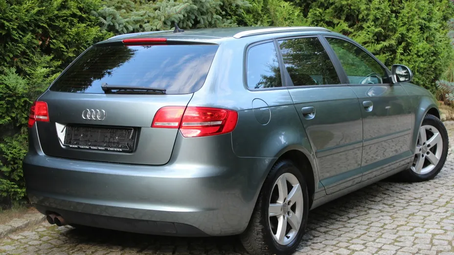 AUDI A3 Sportback -