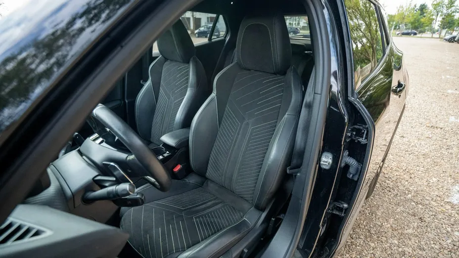 PEUGEOT 2008 -