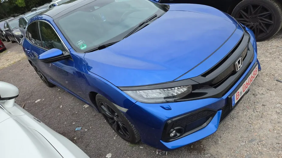 HONDA Civic -