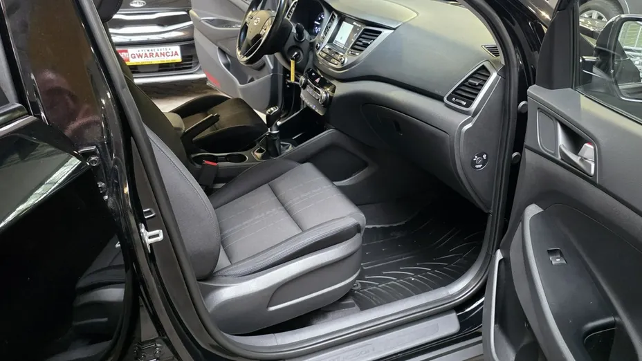 HYUNDAI Tucson -