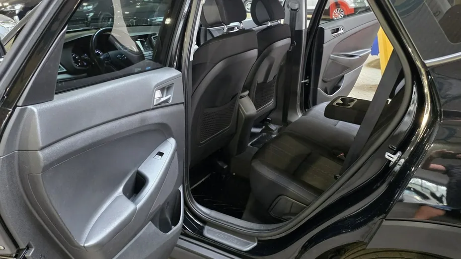HYUNDAI Tucson -