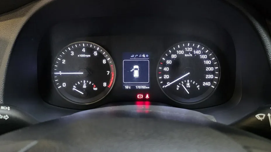 HYUNDAI Tucson -