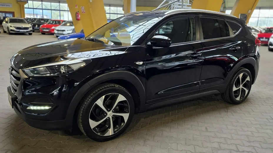 HYUNDAI Tucson -
