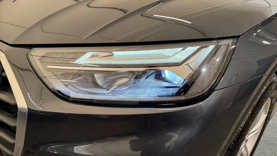 AUDI Q5 -