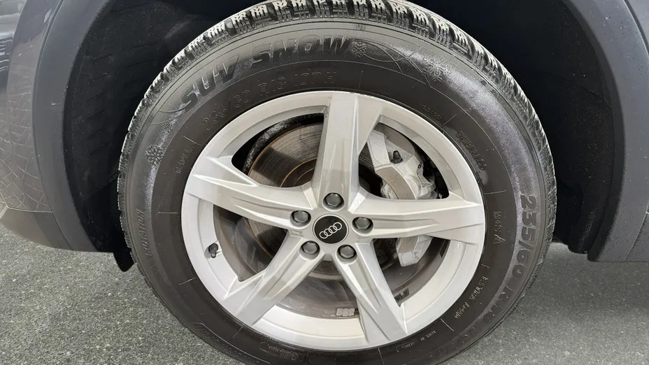 AUDI Q5 -