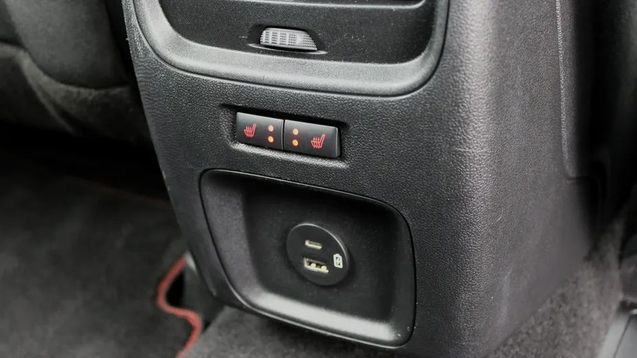 FORD Kuga -