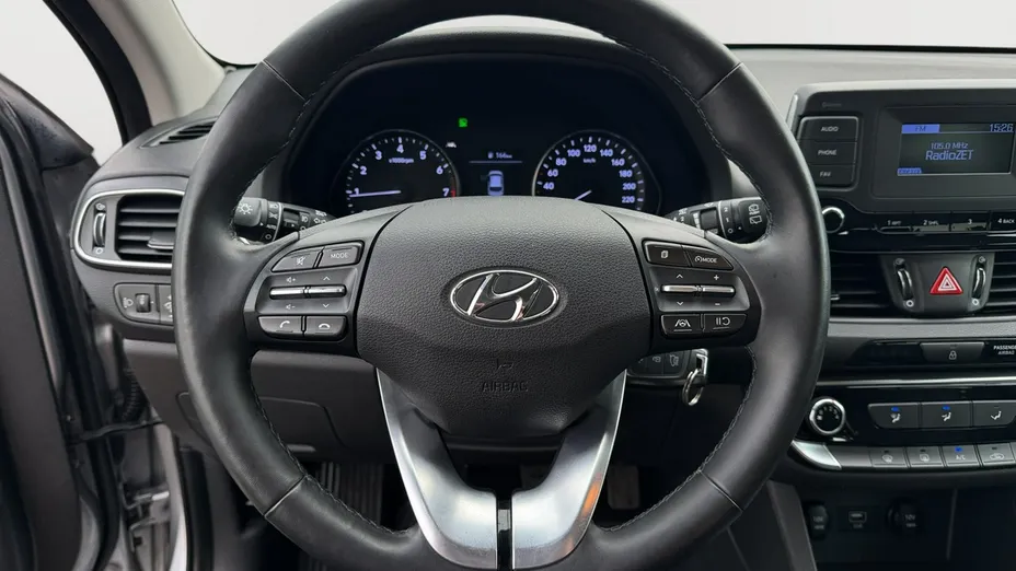 HYUNDAI i30 -