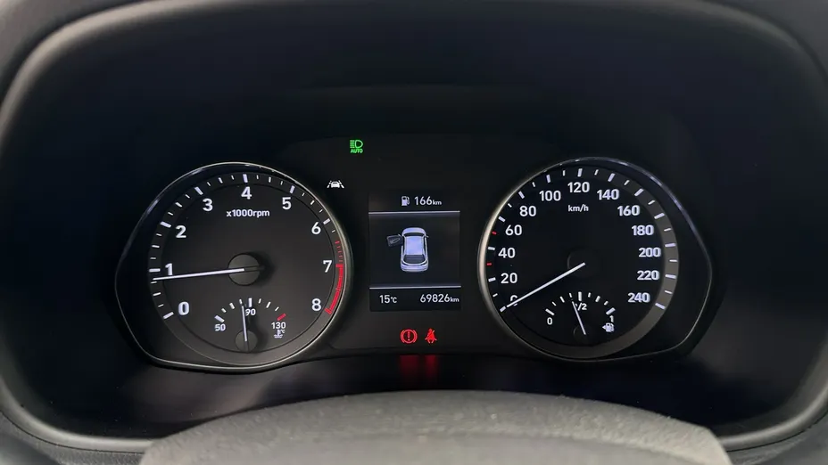 HYUNDAI i30 -