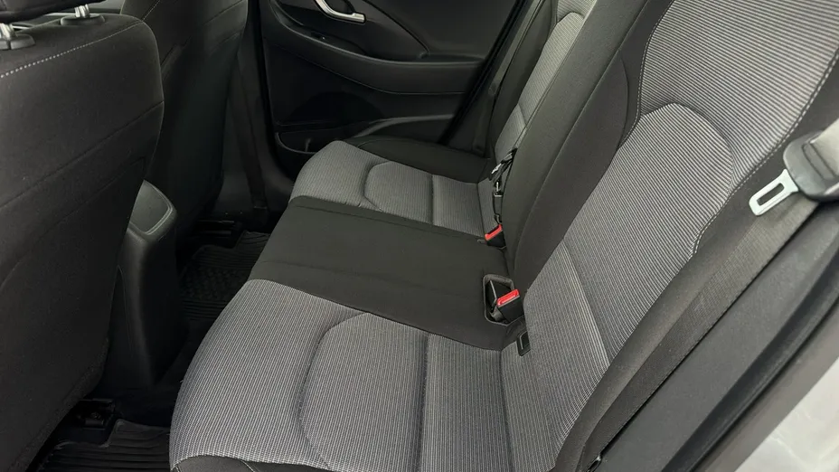 HYUNDAI i30 -