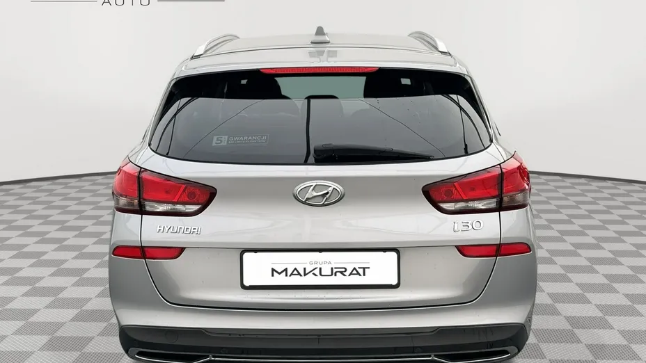 HYUNDAI i30 -
