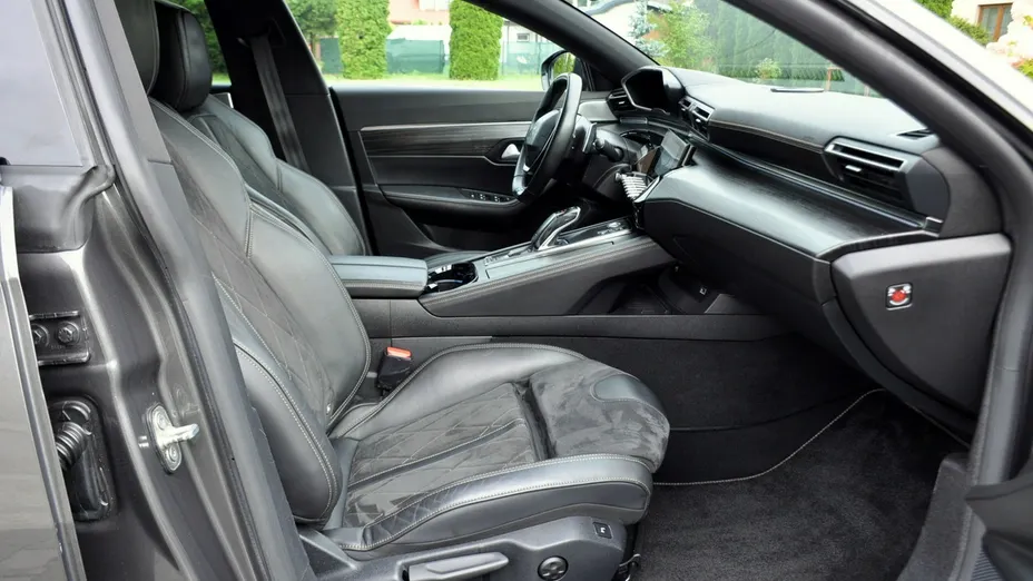 PEUGEOT 508 -