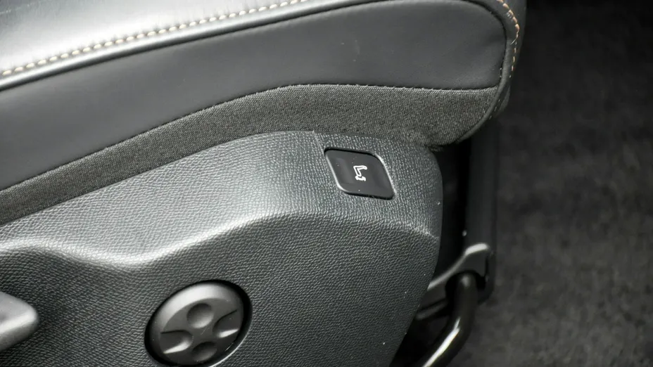 PEUGEOT 508 -
