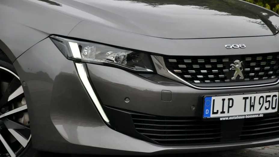 PEUGEOT 508 -