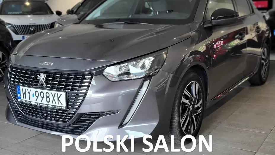 PEUGEOT 208 -