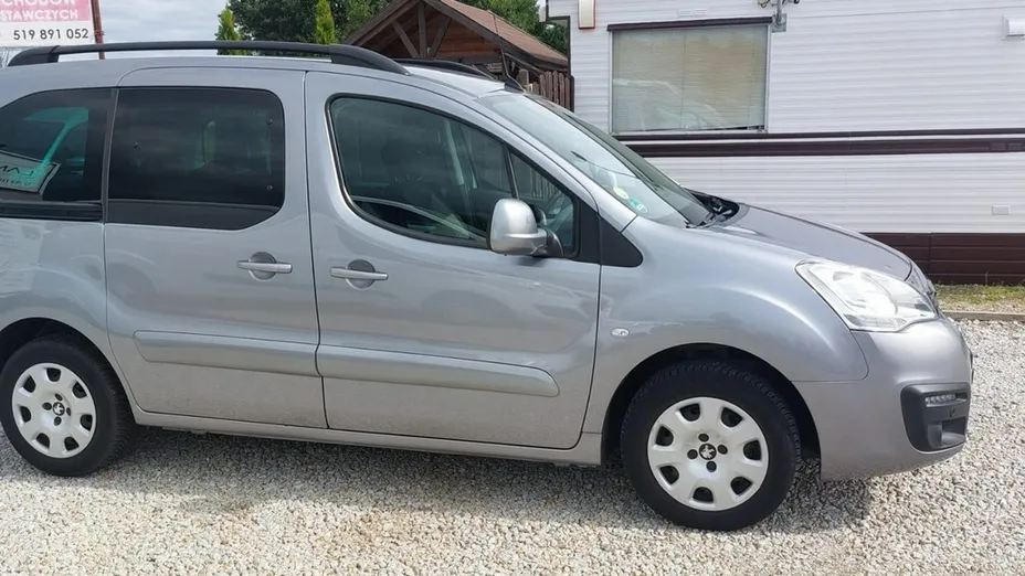 PEUGEOT Partner -