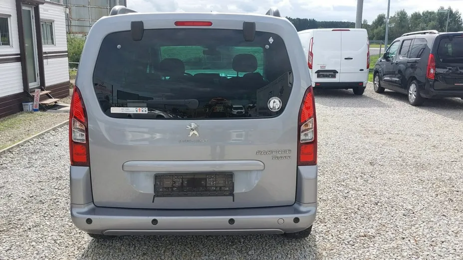 PEUGEOT Partner -
