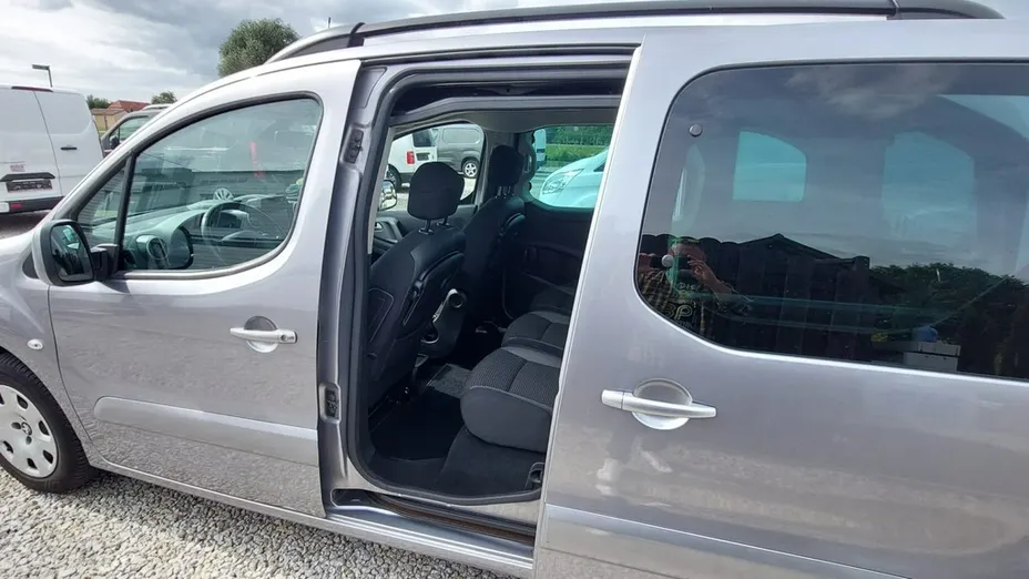 PEUGEOT Partner -