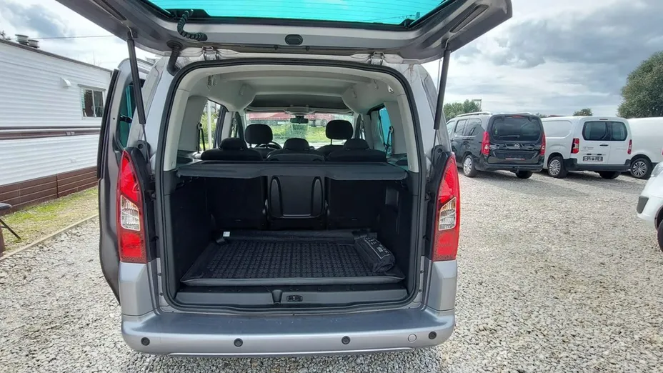 PEUGEOT Partner -